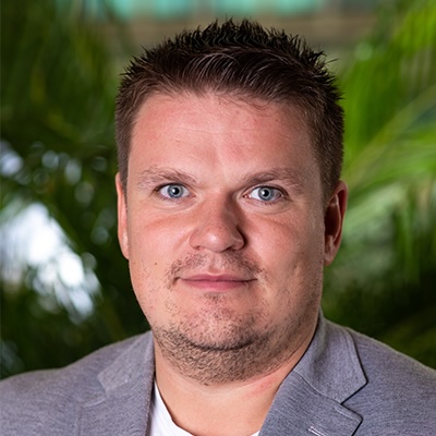 Bas van Helmondt